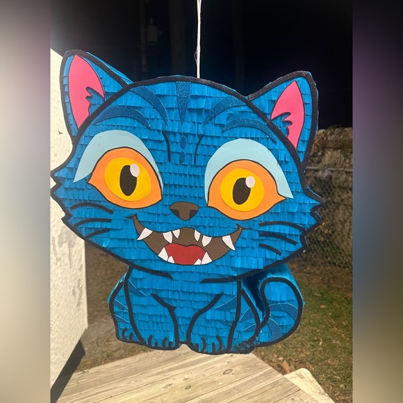 Vibrant Blue Cat Piñata for Parties - Picture 3 of 9